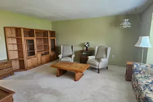 B 2 Carver Pl, Lawrenceville, NJ 08648 - Photo 4