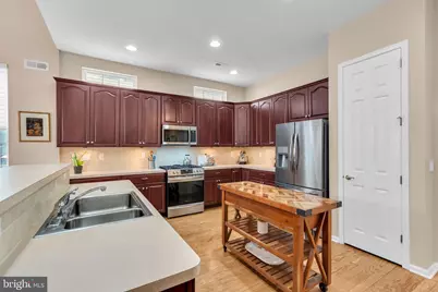 51 Einstein Way, Cranbury Township, NJ 08512 - Photo 18