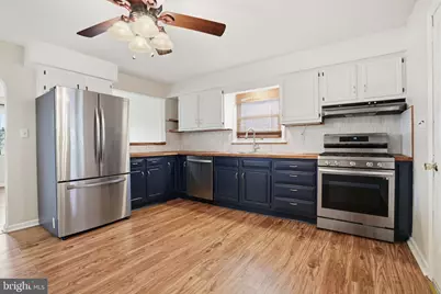 51 Unwin Drive, Hamilton Township, NJ 08610 - Photo 14