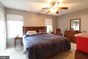 66 Sycamore Ct, Trenton, NJ 08648 - Photo 14