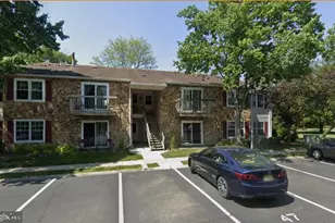 44 Coral Tree Ct, Lawrence Township, NJ 08648 - Photo 2