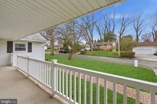 100 Carnine, Ewing Township, NJ 08628 - Photo 6