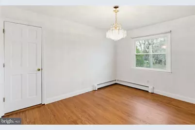 100 Carnine, Ewing Township, NJ 08628 - Photo 12