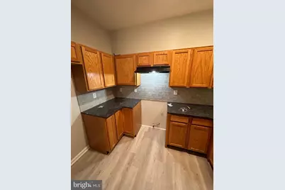 1050 Lamberton Street, Trenton, NJ 08611 - Photo 8