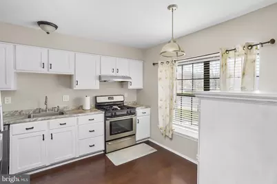 39 Banbury Court, Robbinsville, NJ 08691 - Photo 6