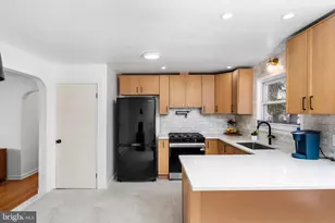 1247 Lower Ferry Rd, Ewing Township, NJ 08560 - Photo 2