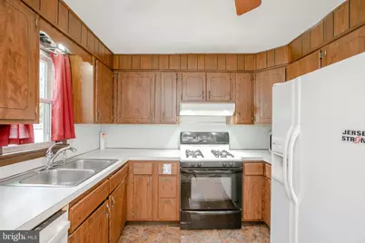 2414 Hamilton Avenue, Hamilton Township, NJ 08619 - Photo 14