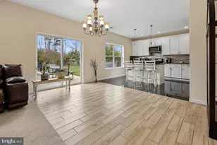 128 Maxwell Ave, Hightstown, NJ 08520 - Photo 6