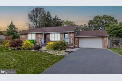 5 Cherokee Drive, Pennington, NJ 08534 - Photo 2