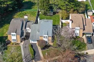 18 Geraldine Rd, East Windsor Township, NJ 08520 - Photo 2