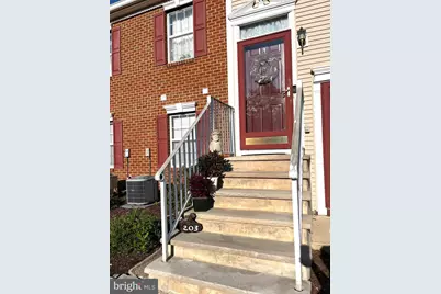 203 Castleton Ct, Pennington, NJ 08534 - Photo 2