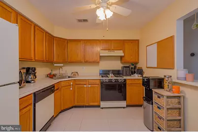 203 Castleton Ct, Pennington, NJ 08534 - Photo 8