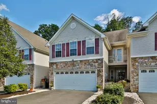 28 Sutton Ct, Pennington, NJ 08534 - Photo 1
