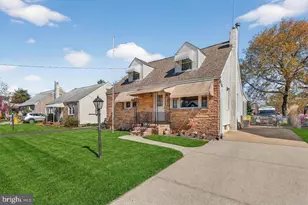 2062 Kinter Ave, Hamilton Township, NJ 08610 - Photo 2