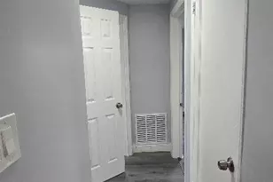 213 Oliver Ave, Trenton, NJ 08618 - Photo 18