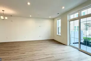 18104 Donatello Dr, Princeton, NJ 08540 - Photo 2