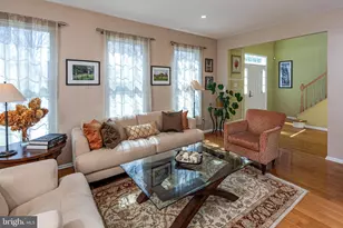 30 Navesink Dr, Pennington, NJ 08534 - Photo 6