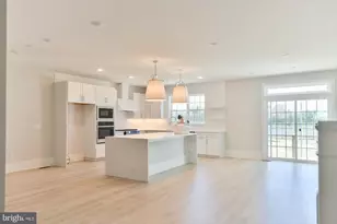 2402 American Pl, West Windsor Township, NJ 08550 - Photo 2