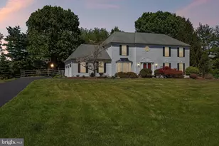 4 Monroe Dr, Princeton Junction, NJ 08550 - Photo 2
