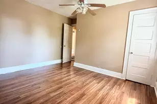 23 Carlton Ave, Trenton, NJ 08618 - Photo 8