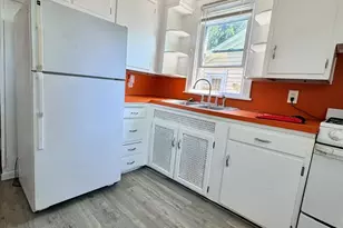 23 Carlton Ave, Trenton, NJ 08618 - Photo 4