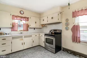 260 Mercer St, Hamilton Township, NJ 08690 - Photo 4