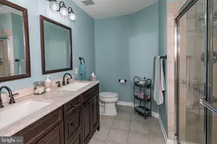 283 Federal Point Blvd, Lawrence Township, NJ 08648 - Photo 16