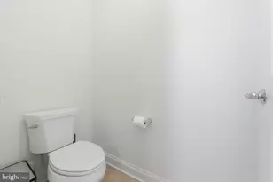 1 N Commerce Square, Robbinsville, NJ 08691 - Photo 32