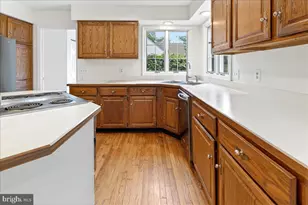 28 Baldwin St, Pennington, NJ 08534 - Photo 18