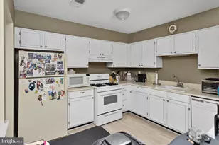 252 Andover Pl, Robbinsville Township, NJ 08691 - Photo 14