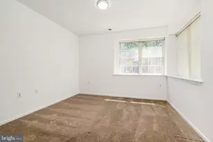 81 Meadowlark Dr, Hamilton Township, NJ 08690 - Photo 20