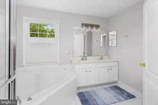 17 Brookshire Dr, Robbinsville, NJ 08691 - Photo 32