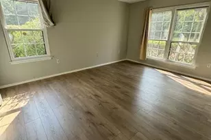 27 Mendrey Ct, Trenton, NJ 08648 - Photo 8