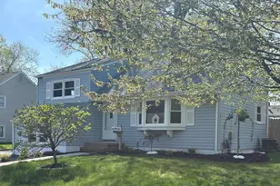 49 Miry Brook Rd, Hamilton Township, NJ 08690 - Photo 2