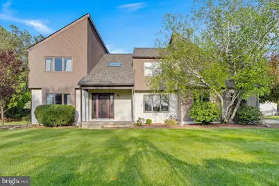 7 Sheridan Drive, West Windsor Township, NJ 08550 - Photo 2