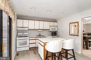 728 Twin Rivers Dr N, East Windsor Township, NJ 08520 - Photo 8