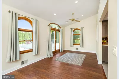 85 Village Drive E, Hamilton Township, NJ 08620 - Photo 18