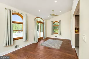 85 Village Dr E, Hamilton Township, NJ 08620 - Photo 18