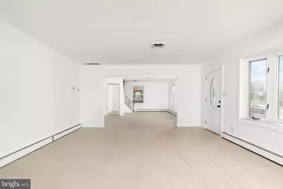 583 Edinburg Rd, Hamilton Township, NJ 08619 - Photo 4