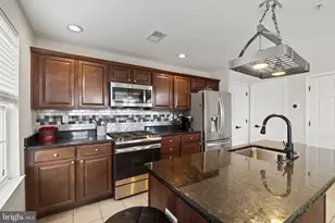 1032 Lamberton St, Trenton, NJ 08611 - Photo 8