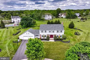 8 Bradford Ct, Princeton Junction, NJ 08550 - Photo 2