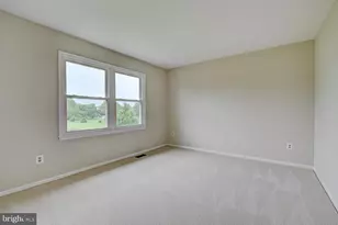 8 Bradford Ct, Princeton Junction, NJ 08550 - Photo 36