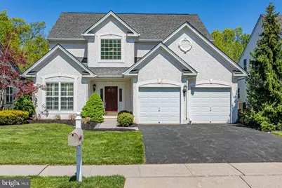 32 Lexington Drive, Pennington, NJ 08534 - Photo 1