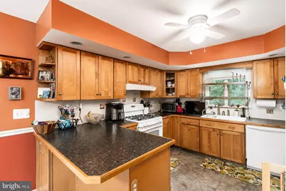 9 Alton Road, Hamilton Township, NJ 08619 - Photo 8