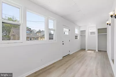 131 Homecrest Avenue, Ewing Township, NJ 08638 - Photo 4