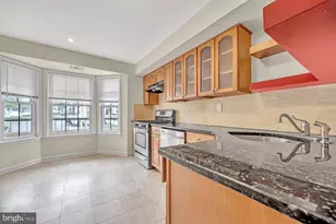 204 Salem Ct, Princeton, NJ 08540 - Photo 6