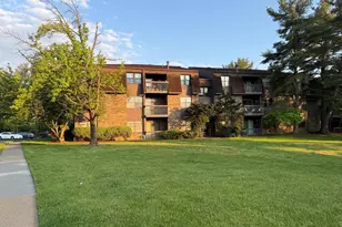 1823 Old Stone Mill Dr, Cranbury Township, NJ 08512 - Photo 1