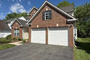 54 Lexington Dr, Pennington, NJ 08534 - Photo 2