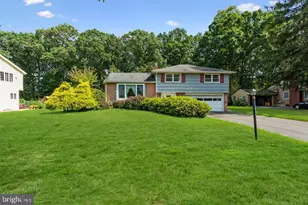 318 Oak Ln, Princeton Junction, NJ 08550 - Photo 1