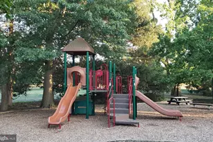 6 Halstead Pl, Princeton, NJ 08540 - Photo 10